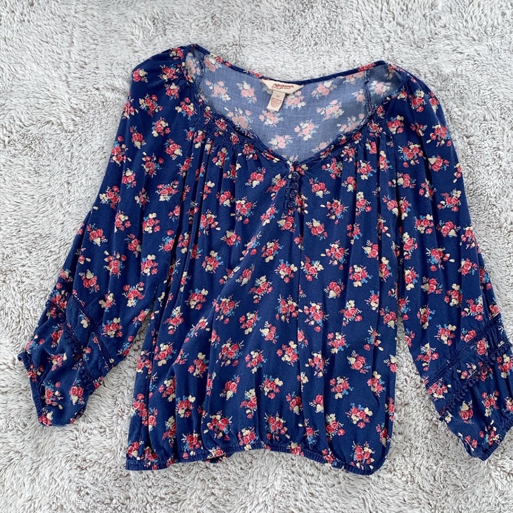 Arizona top